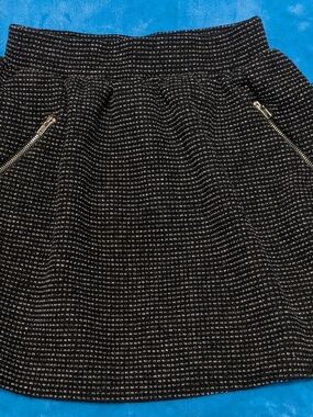 🖤🤍 Black & White Textured Mini Skirt 🤍🖤